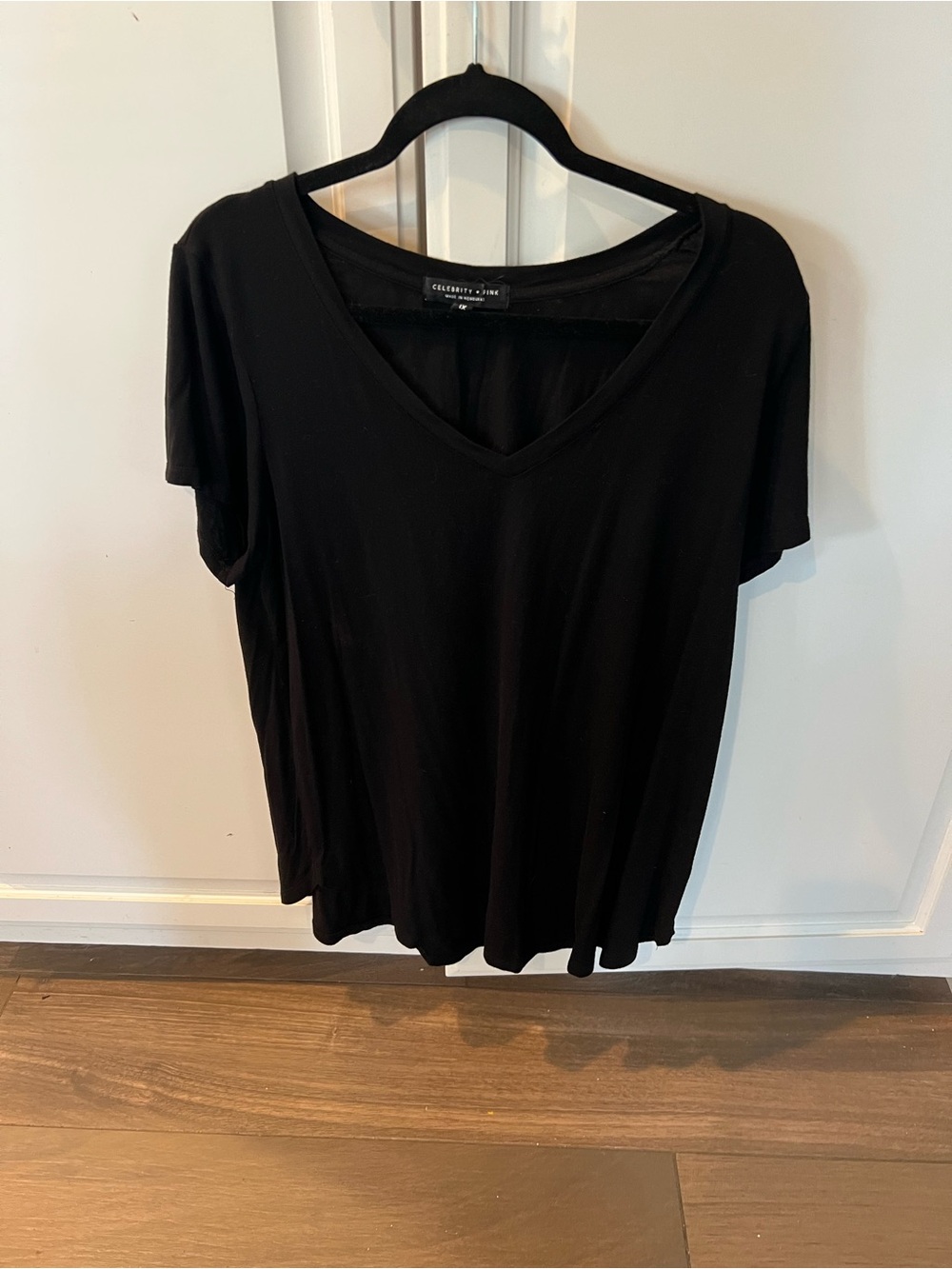 Celebrity Pink Black V-Neck Short Sleeve Tee